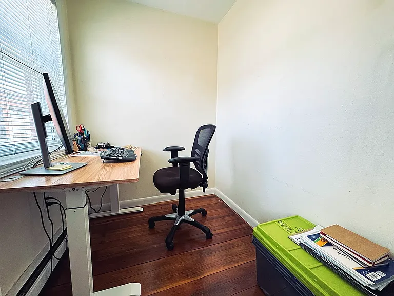 297 Meridian St #2 — Photo 6