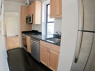 Rented by Urban Real Estate Inc