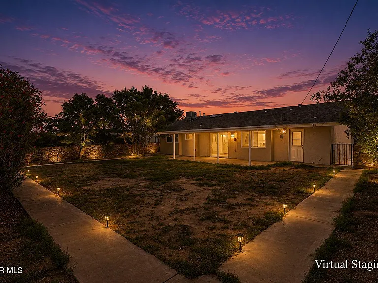 4609 Skylark Way — Photo 36