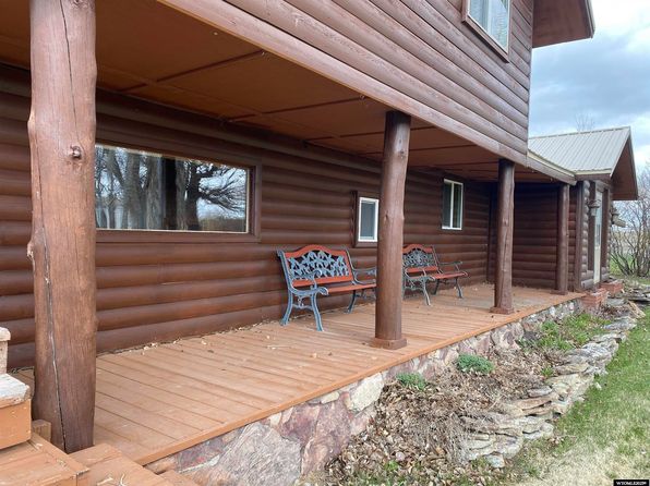 9 Mission Rd, Riverton, WY 82501