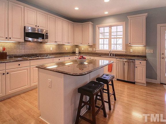 4th image of 1433 Starmont Dr