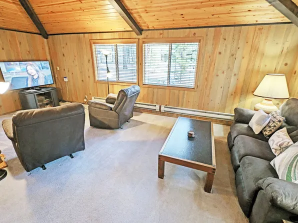 (undisclosed Address), Sunriver, OR 97707