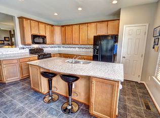 42925 Edgewater St, Chantilly, VA 20152