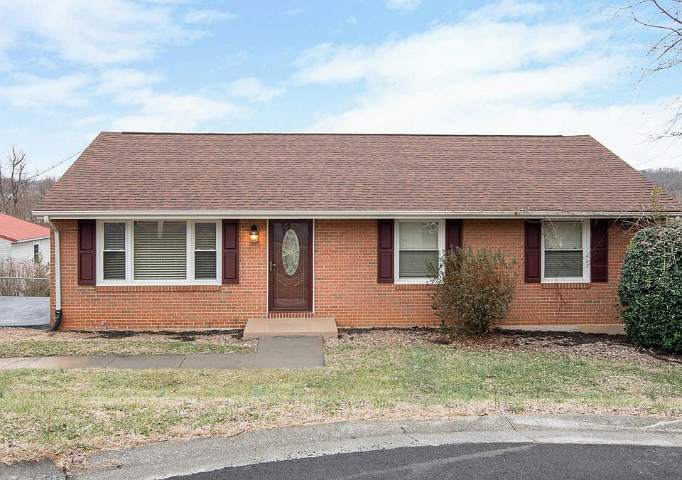1st image of 907 Blandford Ave