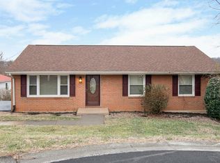 907 Blandford Ave, Vinton, VA 24179