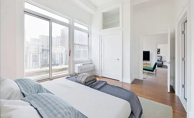 Rented by R New York | media 19