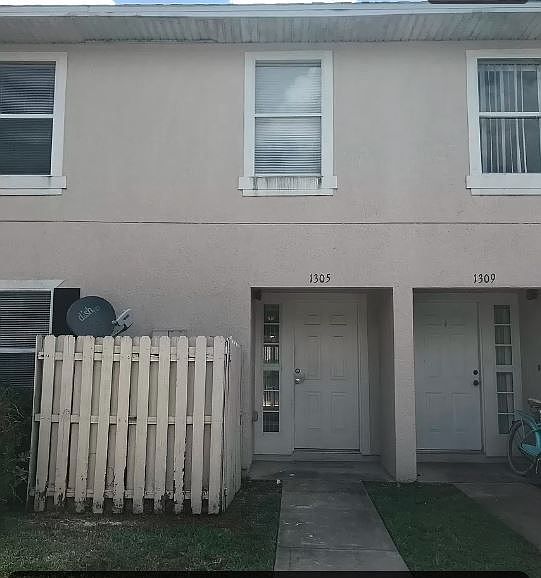 1st image of 1305 Fettler Way #1