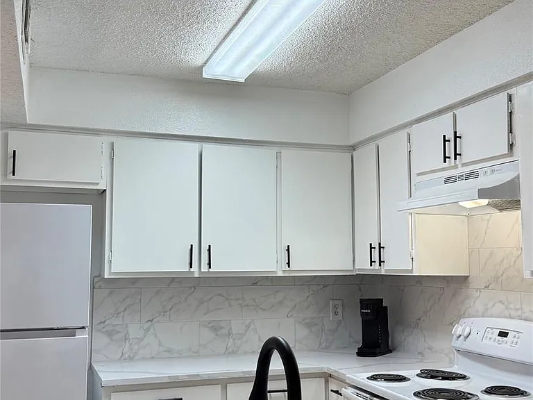 12922 Wirevine Ln — Photo 14