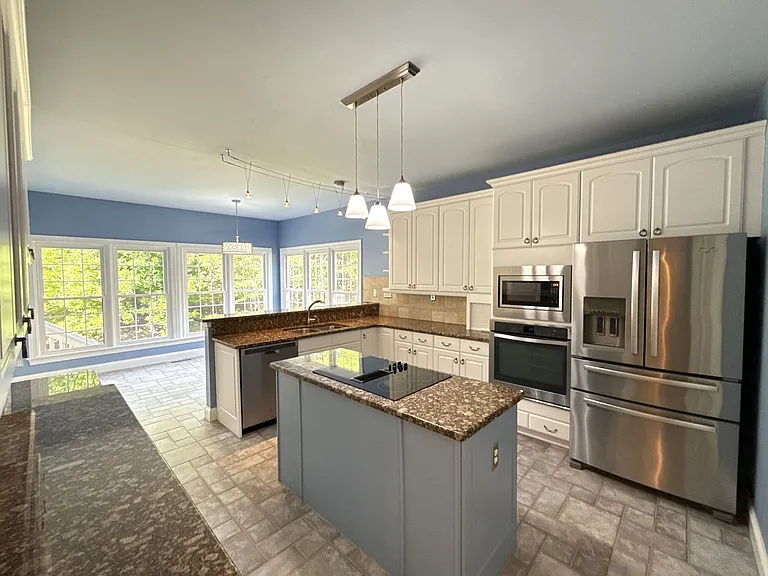 15816 Feeny Ct — Photo 9