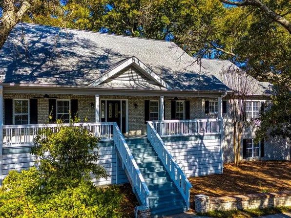 501 Hillside Dr. N, North Myrtle Beach, SC 29582