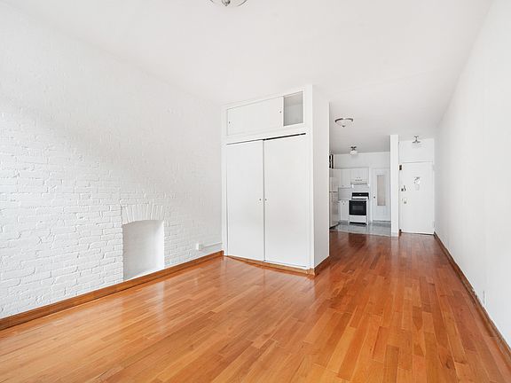 4th image of 377 Broome St APT 11