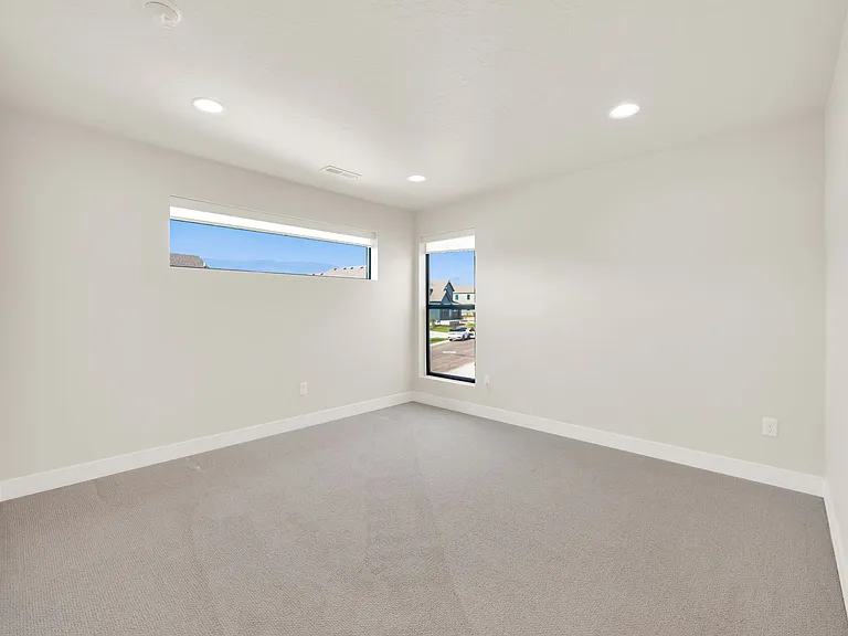 2832 E Hayloft Ln — Photo 18