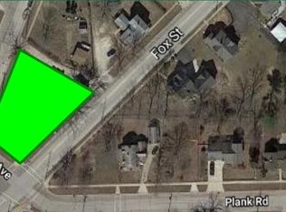 200 Grand Ave, Mukwonago, WI 53149