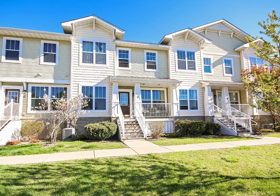 1st image of 1240 County Road D E Unit 16