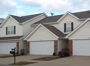 206 Homeshire Cir, Wentzville, MO 63385