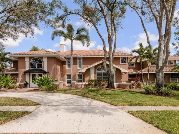 2965 Eagle Estates Cir E, Clearwater, FL 33761