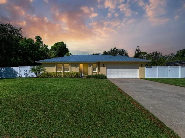 1210 De Narvaez Ave, Bradenton, FL 34209