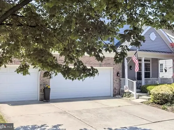 4 Russ Farm Way, Delanco, NJ 08075