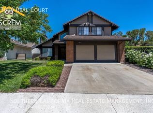 23619 Real Ct, Santa Clarita, CA 91355