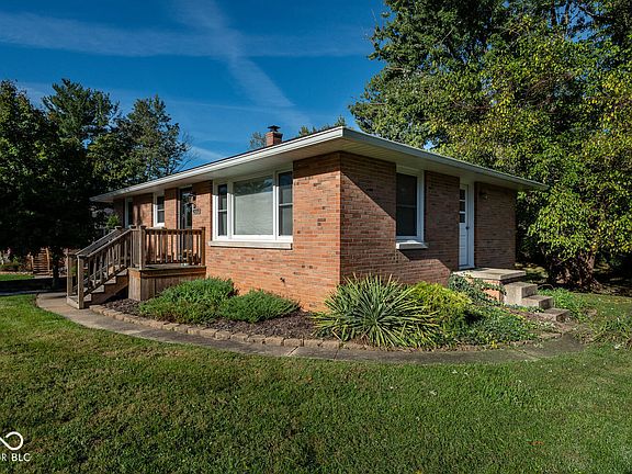 3rd image of 4219 E Deckard Dr