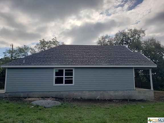 3rd image of 198 Scenic Dr