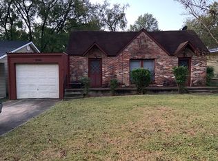 2568 Simpson St, Paris, TX 75460