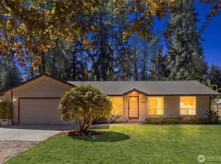 15967 186th Avenue NE, Woodinville, WA 98072