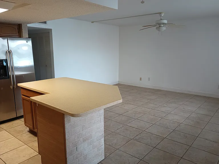 1235 S Highland Ave #103 — Photo 14