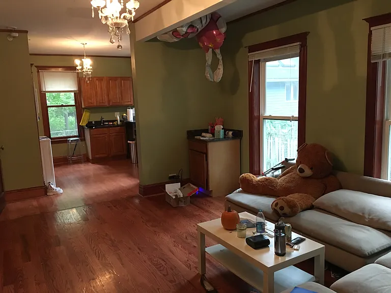 711 Emerson St #2 — Photo 3