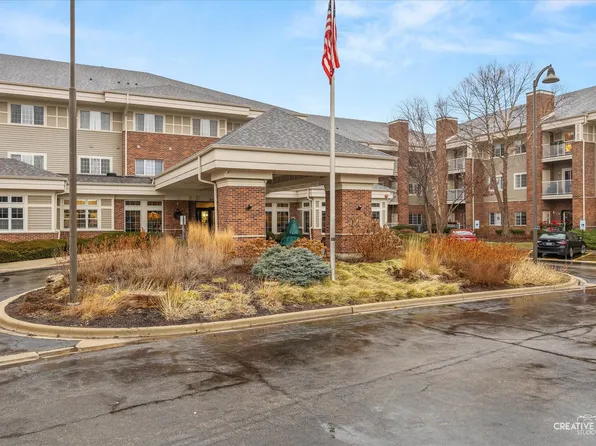 801 N McLean Blvd APT 132, Elgin, IL 60123