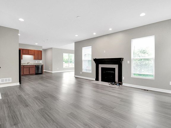 4th image of 5731 Corral Creek Dr