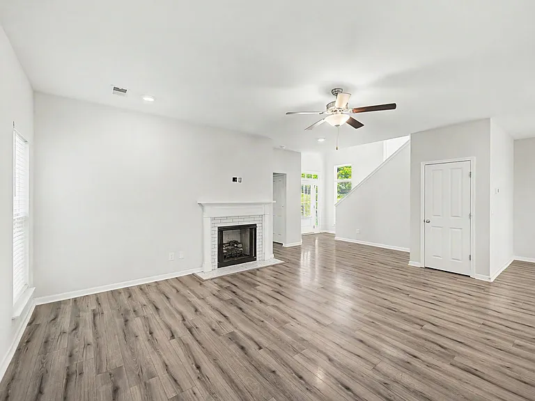 1036 Indigo Aly — Photo 4