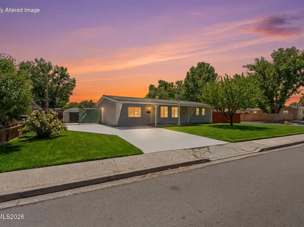 1013 Greenbrae Dr, Sparks, NV 89431