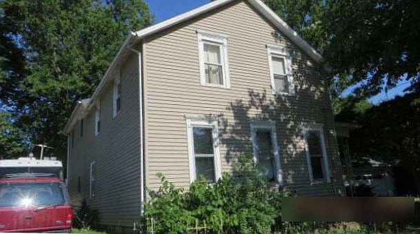 2nd image of 412 Putnam St