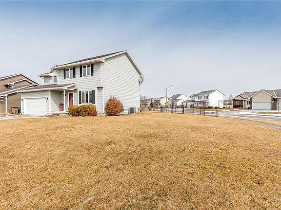 2nd image of 1607 Ashwood Dr