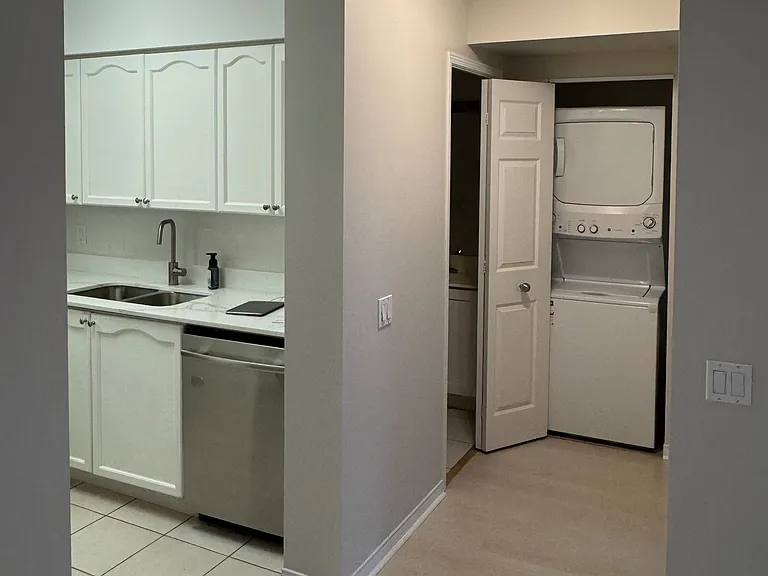 35 Finch Ave E #501 — Photo 22