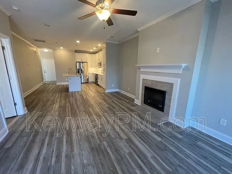 306 Alta Vista Ave #6 — Photo 2