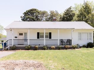 217 Woodlawn Ave, Murray, KY 42071