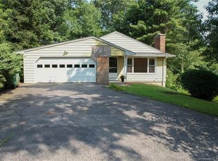 174 Juniper Ridge Dr, Waterbury, CT 06708