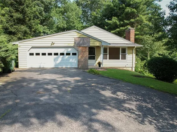 174 Juniper Ridge Drive, Waterbury, CT 06708