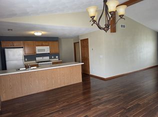10178 Monarch Rd, Roscoe, IL 61073