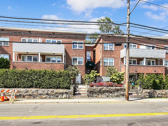 100 Theodore Fremd Avenue R