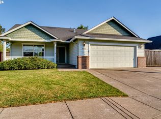 4032 Cherokee Dr, Springfield, OR 97478