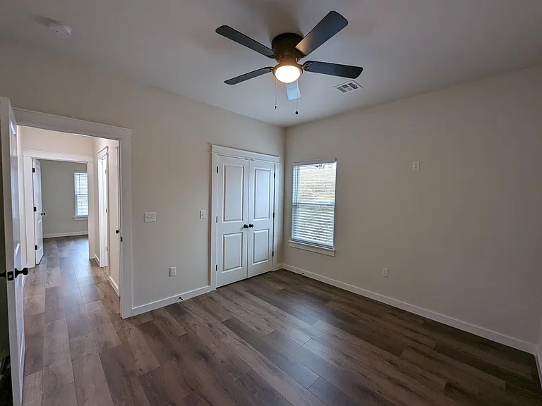 819 E Finley Ridge Dr — Photo 18