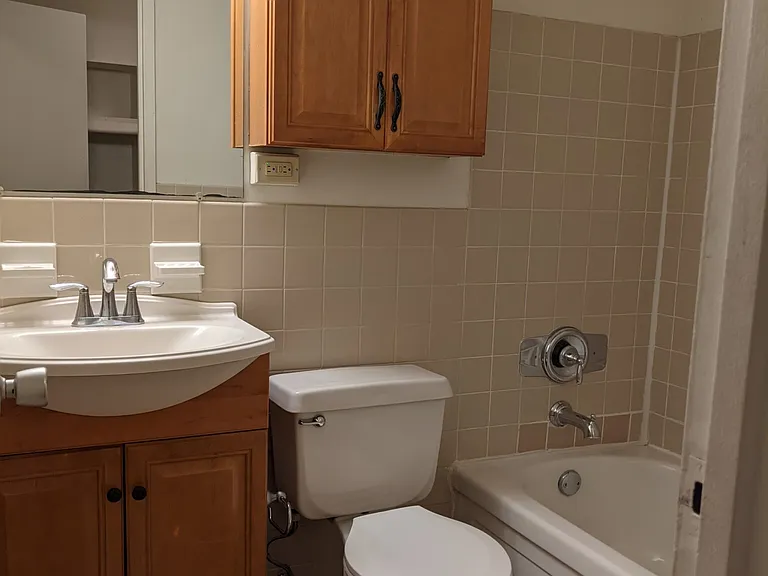 130 Bowdoin St #1203 — Photo 6