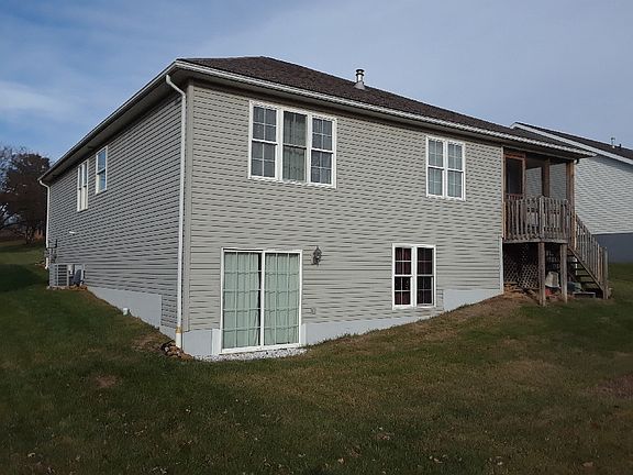 4th image of 1112 Beech St