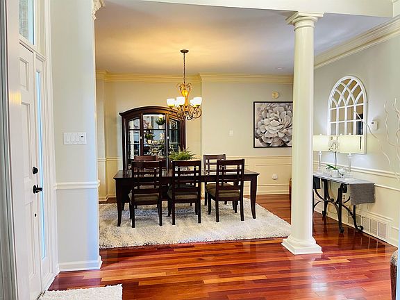 5th image of 2481 Brents Walk Cv
