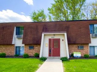 2402 Marquette Rd APT 14, Peru, IL 61354