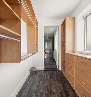 Sold by Compass | media 14
