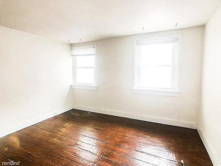 318 Butler Ave — Photo 13